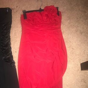 Ladies dress red dress Medium black dress 7/8